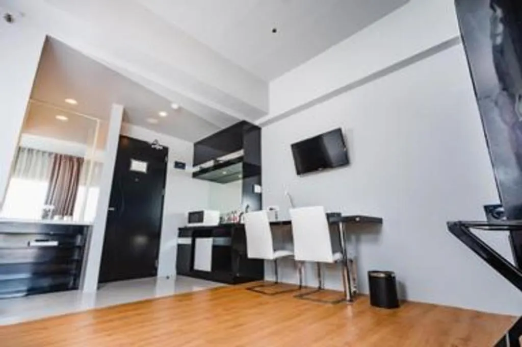 Grand Darmo Suite by AMITHYA