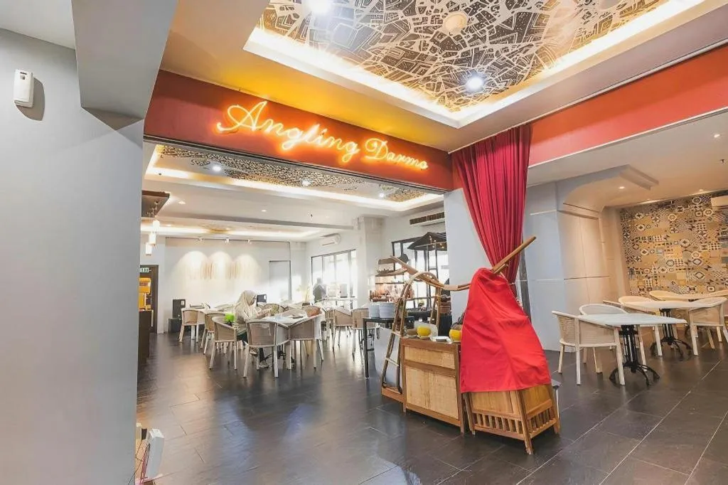 Grand Darmo Suite by AMITHYA