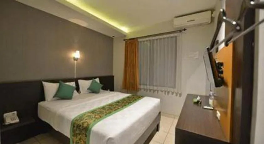 Bed in Lotus Hotel Subang
