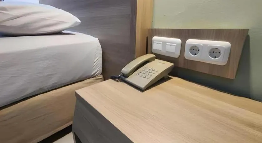 Bed in Hotel Celebes