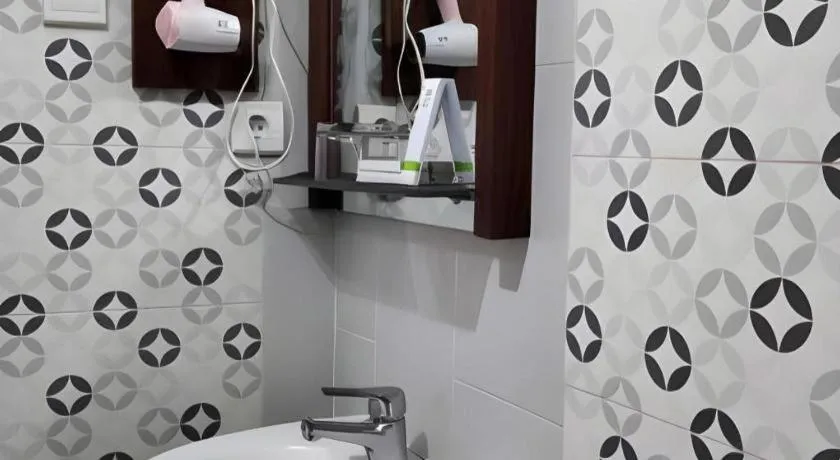 GARDEN HOTEL MAJALENGKA