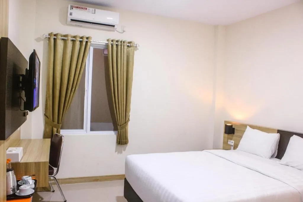 Bed in GARDEN HOTEL MAJALENGKA