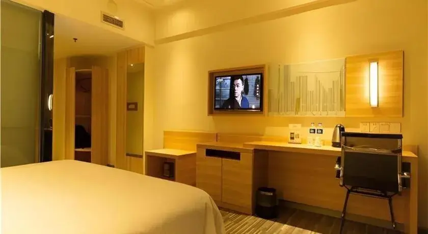 Bed in City Comfort Inn Yongzhou Jinshuiwan Bed in City Comfort Inn Yongzhou Jinshuiwan