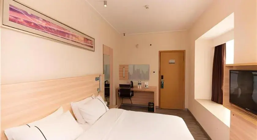 Bed in City Comfort Inn Yongzhou Jinshuiwan Bed in City Comfort Inn Yongzhou Jinshuiwan