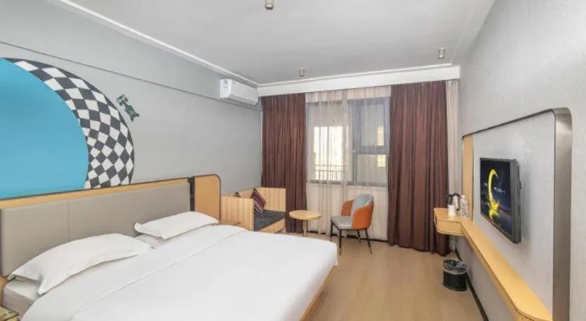 Bed in City Comfort Inn Yongzhou Jinshuiwan