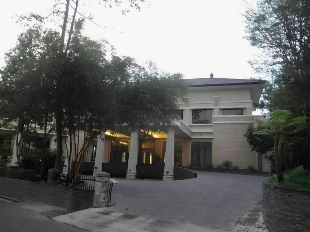 The Oxalis Regency Hotel