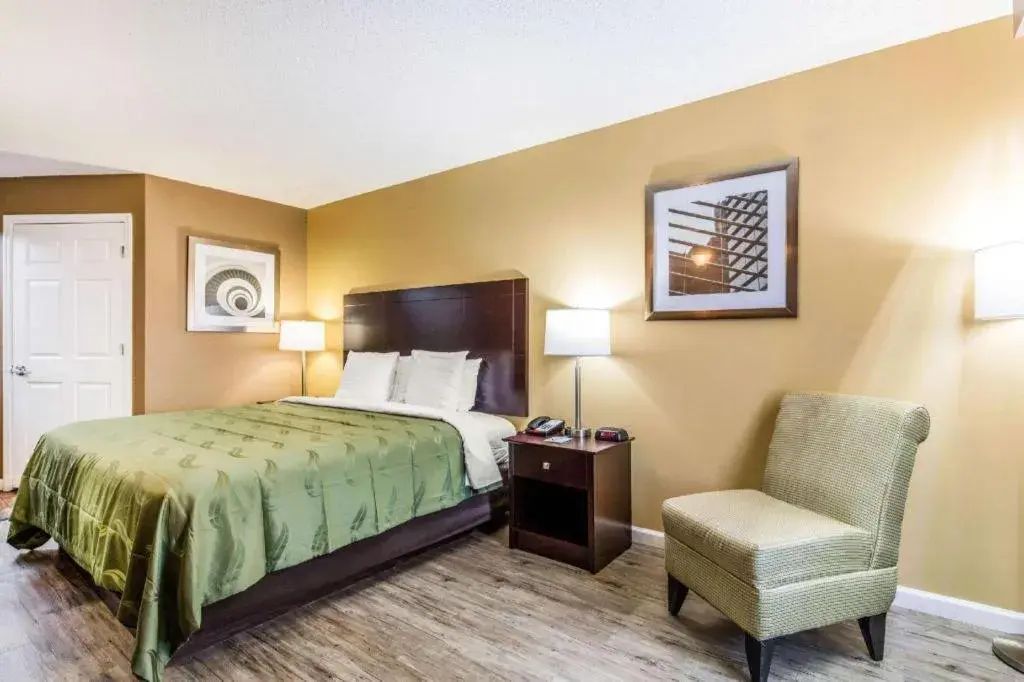 Bed in Quality Inn Bessemer I-20 exit 108 Bed in Quality Inn Bessemer I-20 exit 108