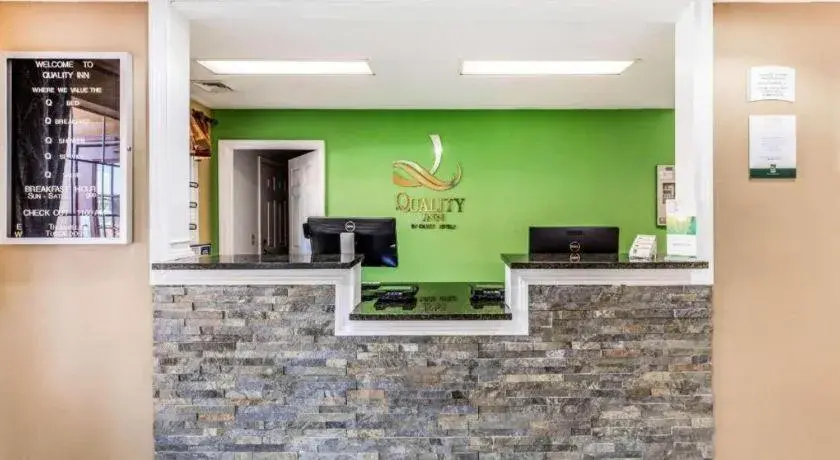 Quality Inn Bessemer I-20 exit 108 Quality Inn Bessemer I-20 exit 108