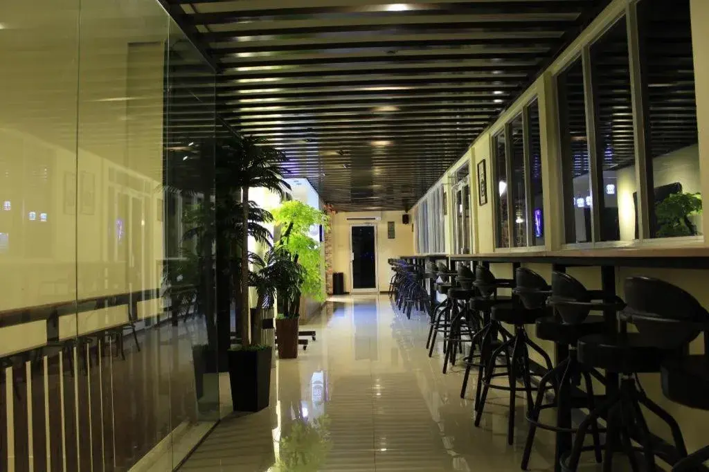 Sunbreeze Hotel Sunbreeze Hotel