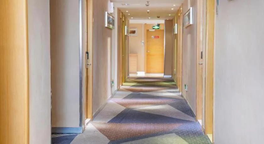 City Comfort Inn Yichang Gezhouba CBD Shopping Center