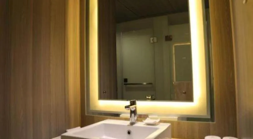 Jinjiang Metropolo Hotel - Qingdao Chengyang District Government