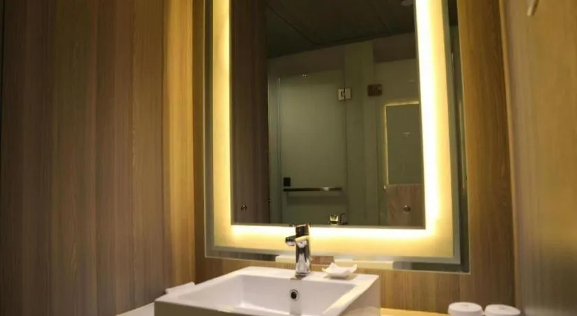 Jinjiang Metropolo Hotel - Qingdao Chengyang District Government