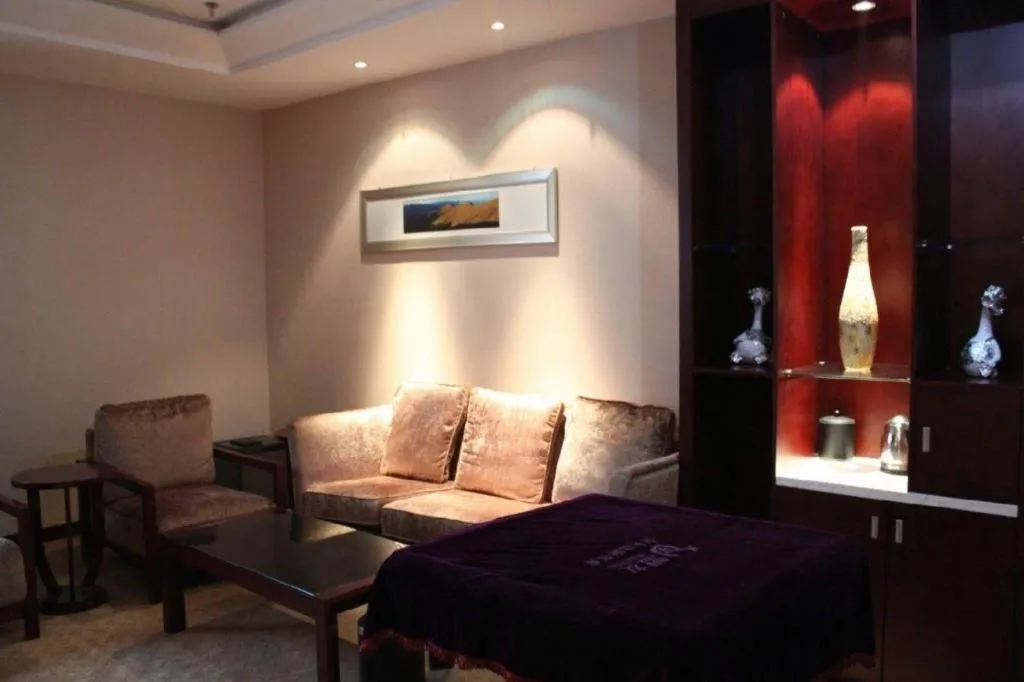 Pingyao Fengyan Jianguo Hotel