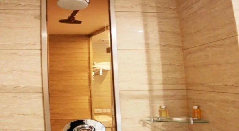 Pingyao Fengyan Jianguo Hotel