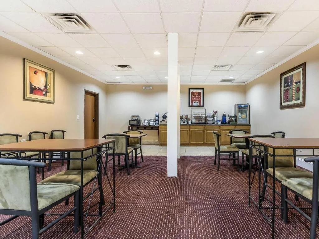 Econo Lodge Eutaw I-20