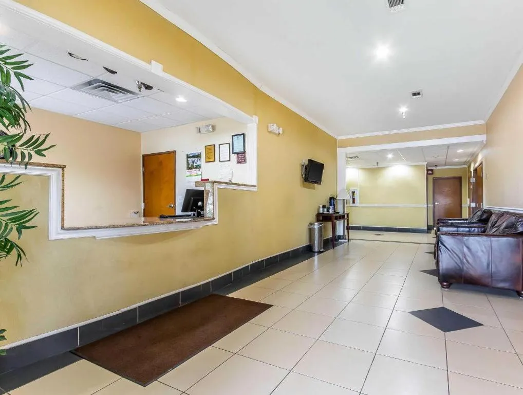 Econo Lodge Eutaw I-20