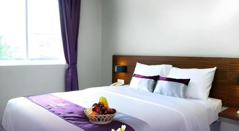 Bed in Amantis Hotel