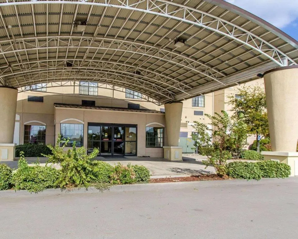 Comfort Inn & Suites Atoka