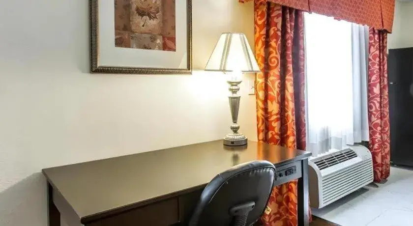 Comfort Inn & Suites Atoka Comfort Inn & Suites Atoka