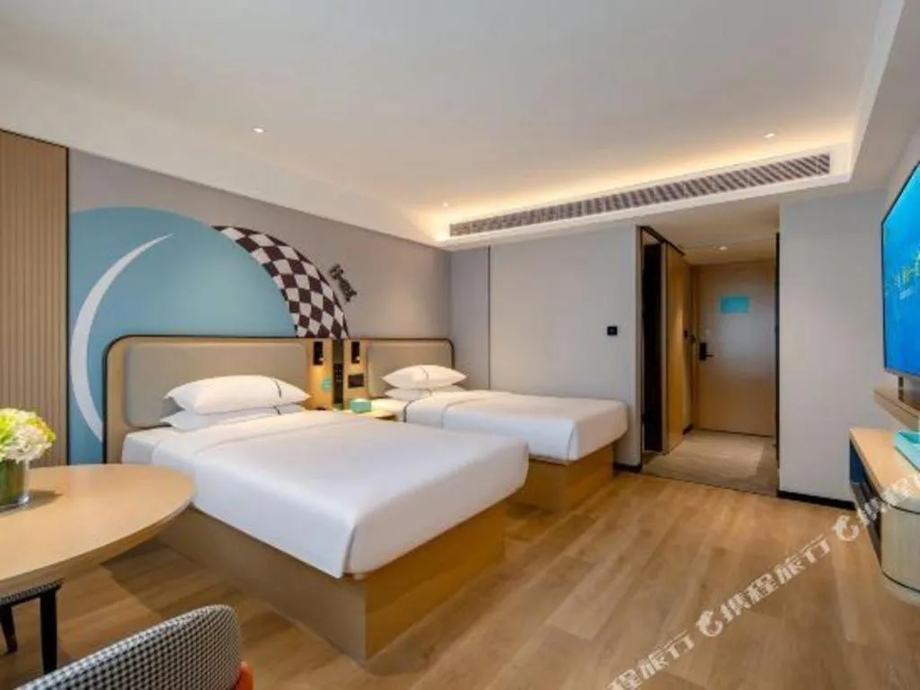 Bed in City Comfort Inn Guangzhou Baiyun Mountain