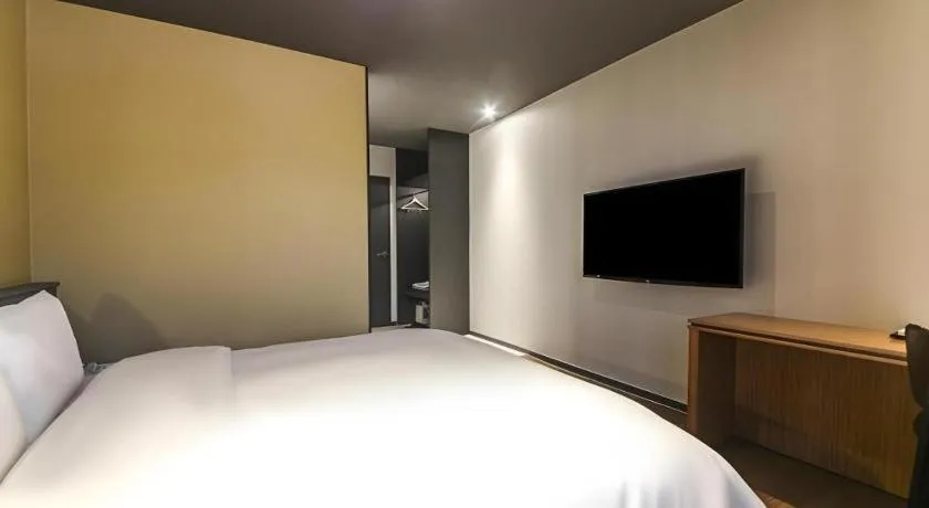 Bed in Gimhae Perfect Hotel