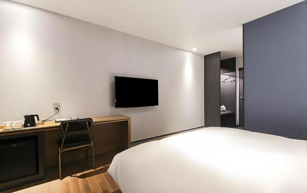 Bed in Gimhae Perfect Hotel