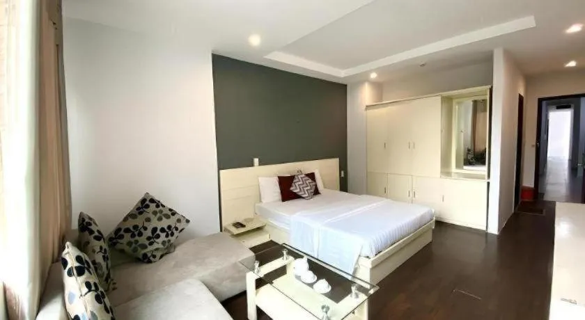 Bed in Mi Linh Hotel