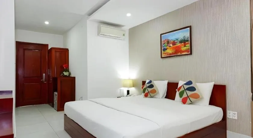 Bed in Mi Linh Hotel