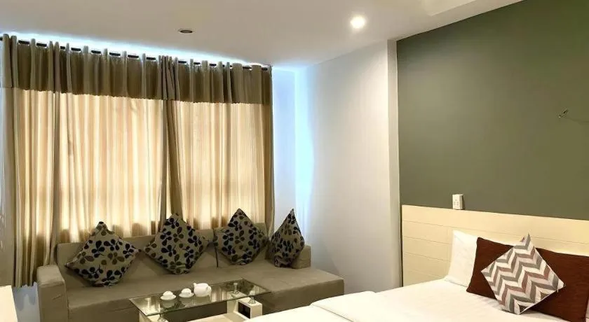 Bed in Mi Linh Hotel