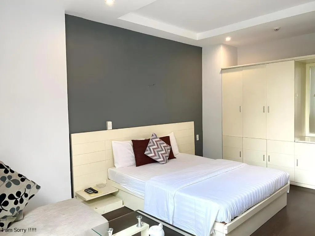 Bed in Mi Linh Hotel