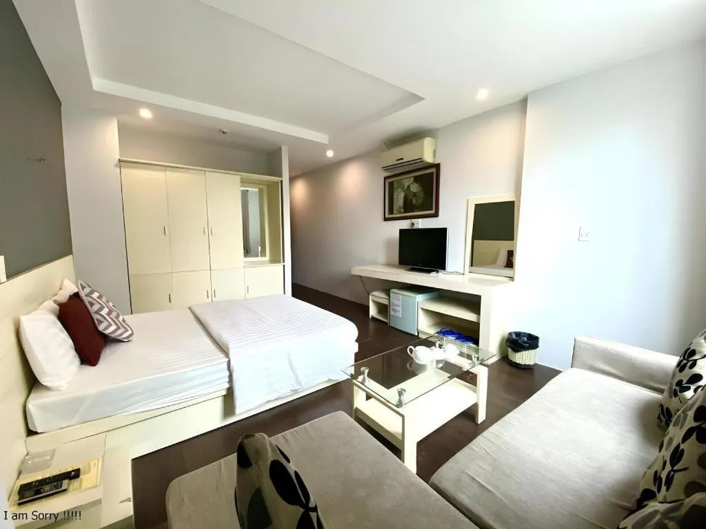 Bed in Mi Linh Hotel