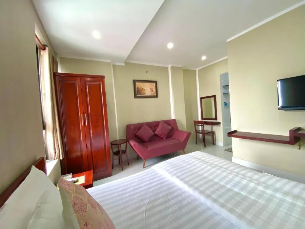 Bed in Mi Linh Hotel