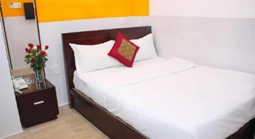 Bed in Mi Linh Hotel