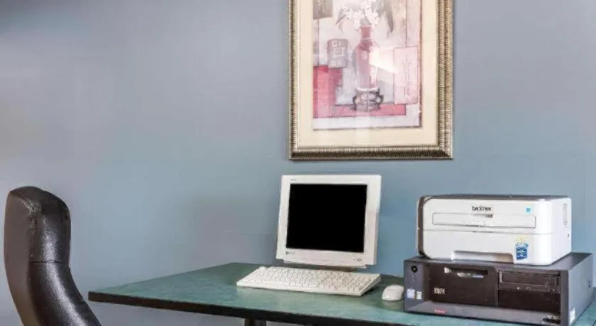 Days Inn by Wyndham Selma