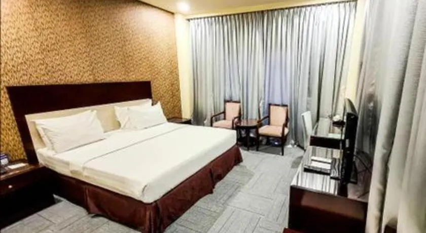 Bed in Narita Classic Hotel