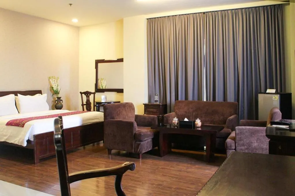 Bed in Narita Classic Hotel