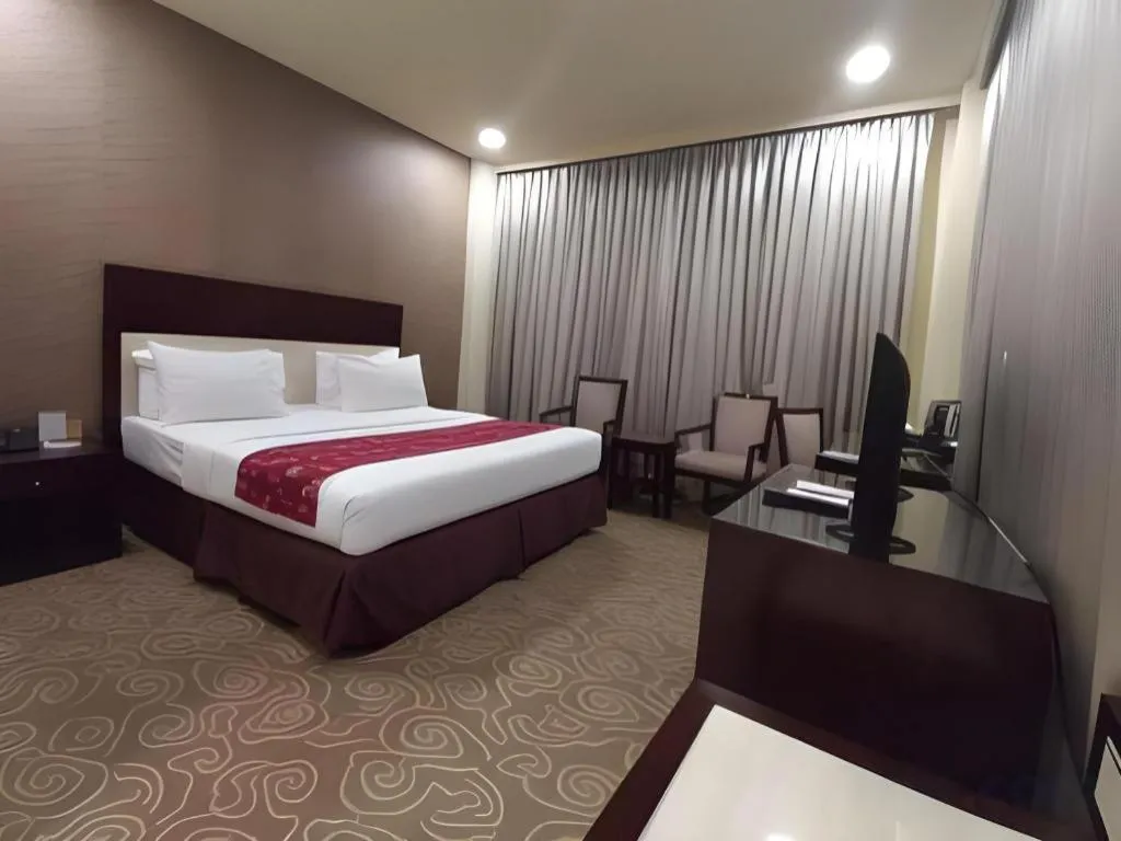 Bed in Narita Classic Hotel