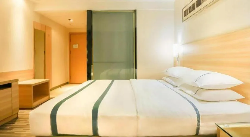 Bed in City Comfort Inn Nanning Railway Station