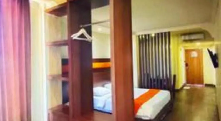 Bed in Satria Wisata Hotel