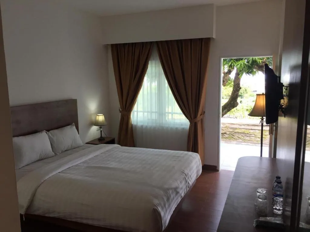 Bed in Satria Wisata Hotel