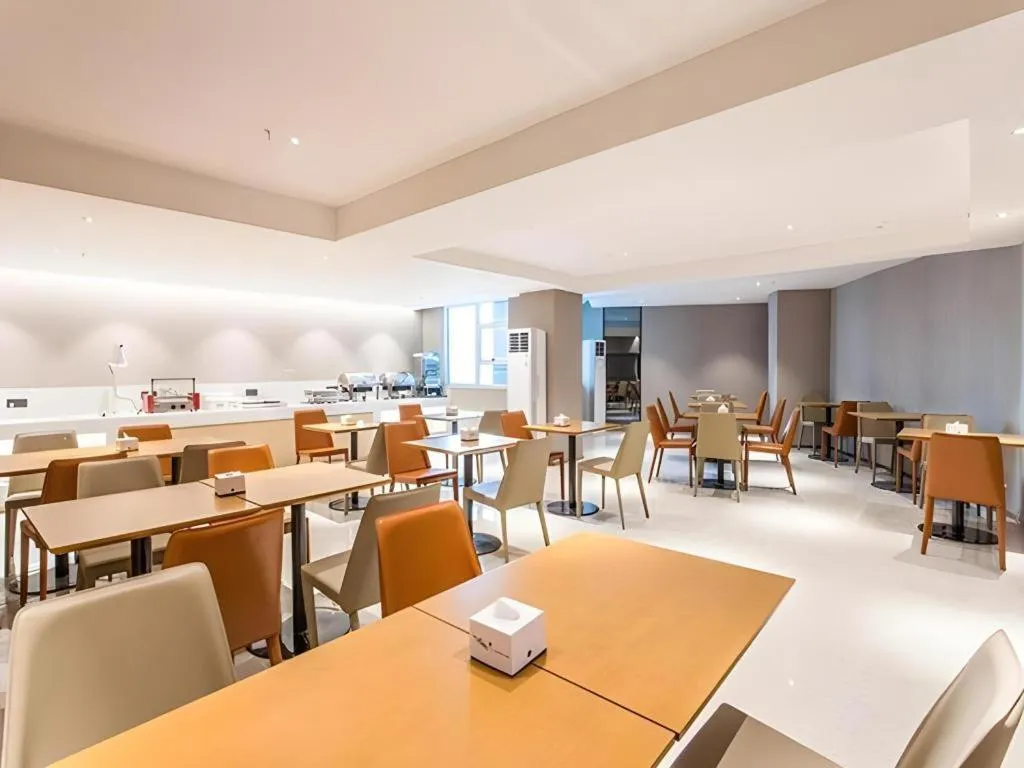 City Comfort Inn Nanning Railway Station Guangxi University