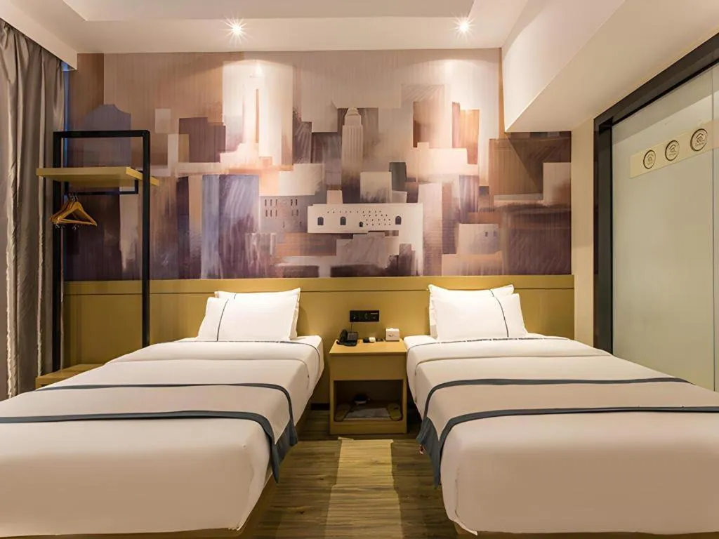 Bed in City Comfort Inn Nanning Railway Station Guangxi University