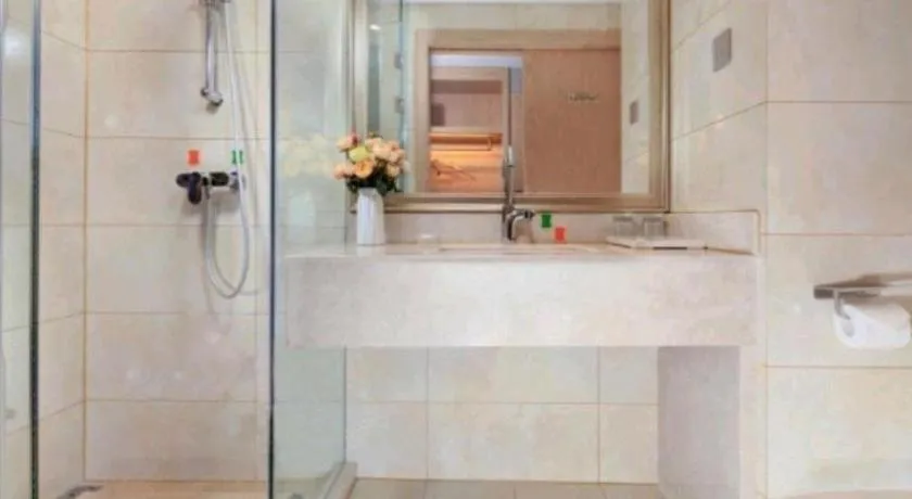 Vienna Hotel Yunnan Chunrong Street Qicai Yunan