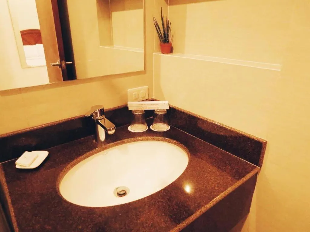 Country Chateau Hotel