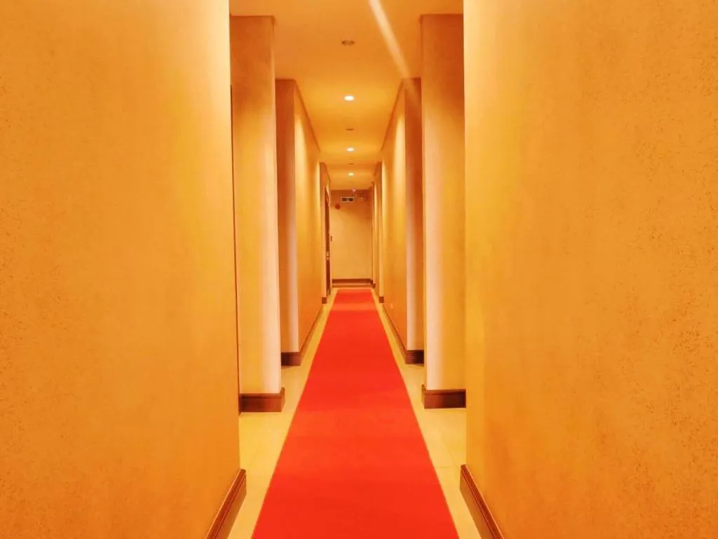 Country Chateau Hotel