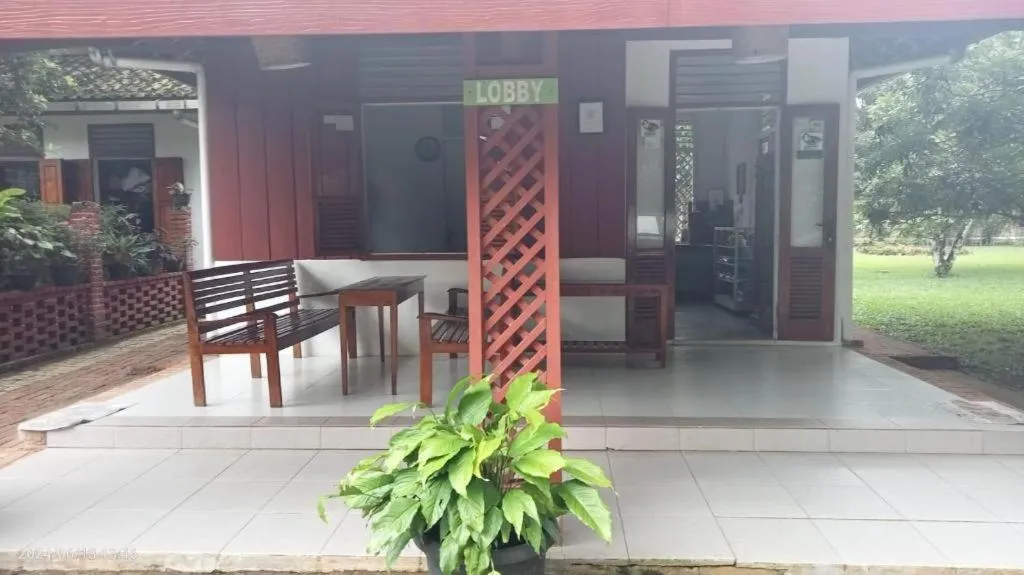 Satwa Elephant Eco Lodge