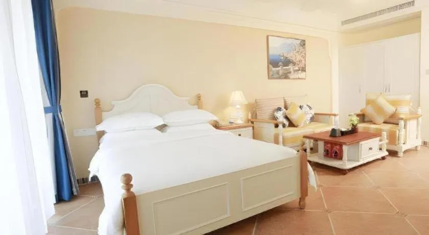 Bed in Poltton International Service Apartment Fujian Changtai Mayangxi