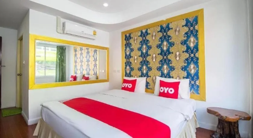 Bed in Diamond Sweet Hotel