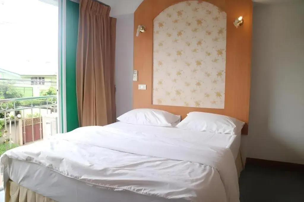 Bed in Diamond Sweet Hotel Bed in Diamond Sweet Hotel