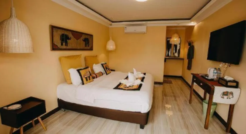 Bed in Keep Diving Resort Bohol